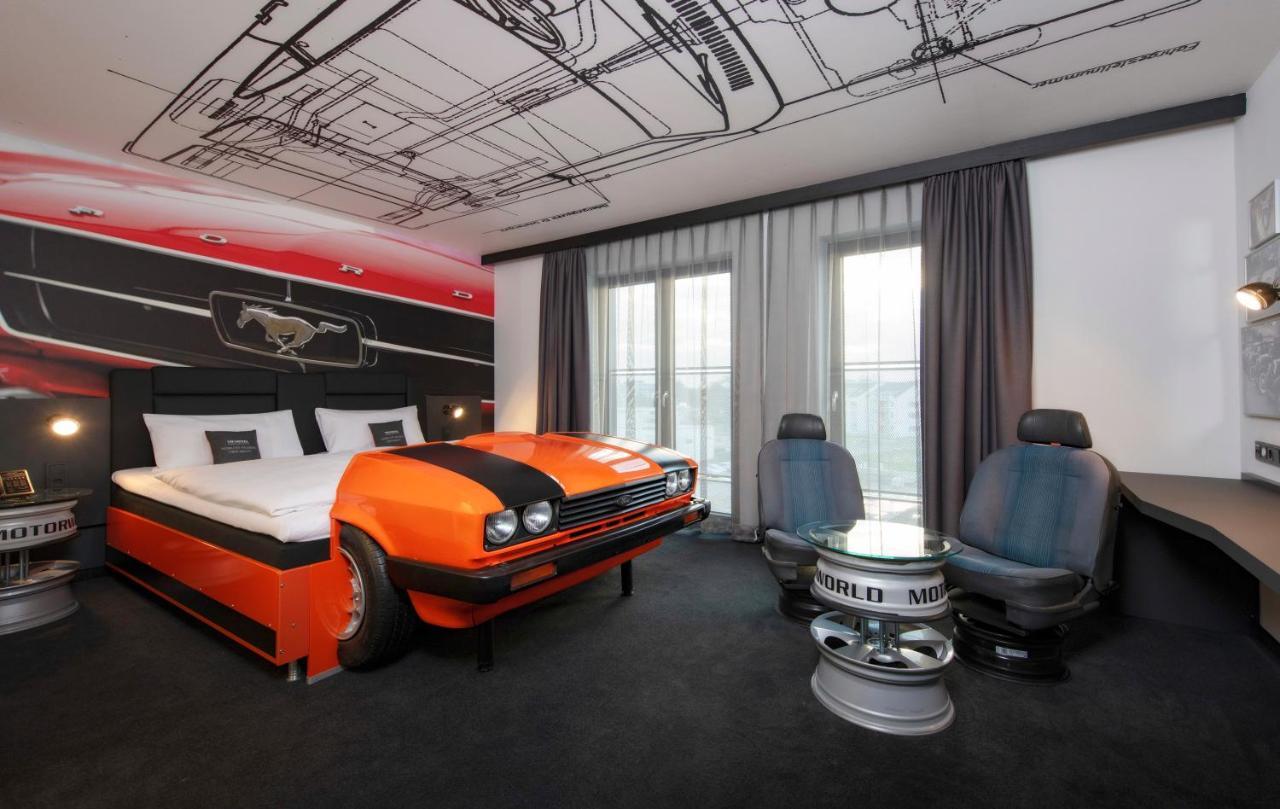 V8 Hotel Koeln At Motorworld Экстерьер фото