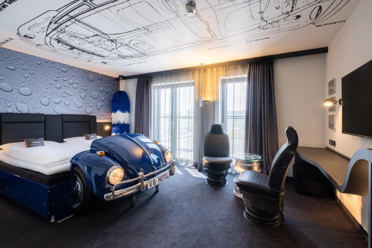 V8 Hotel Koeln At Motorworld Экстерьер фото