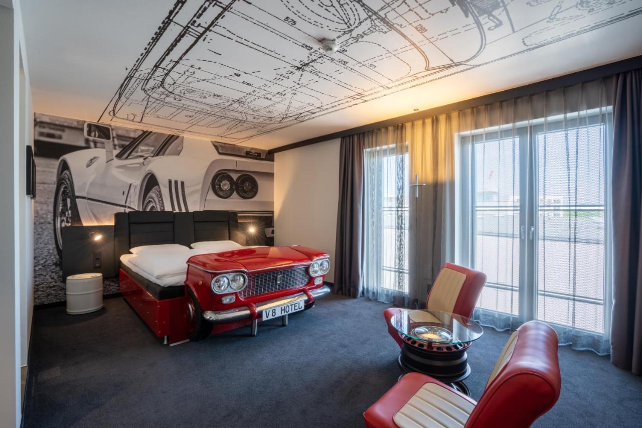 V8 Hotel Koeln At Motorworld Экстерьер фото