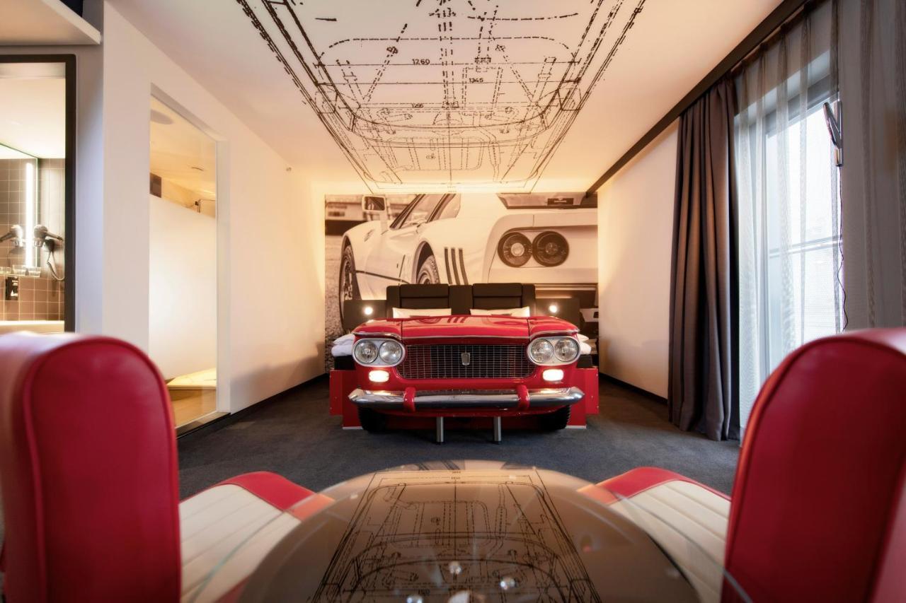 V8 Hotel Koeln At Motorworld Экстерьер фото