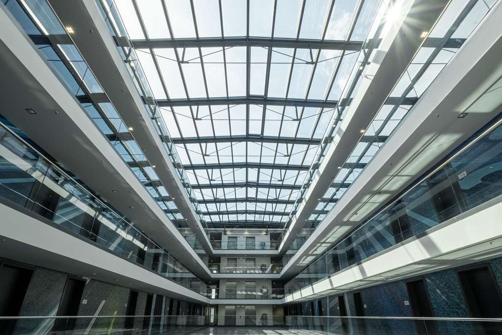 V8 Hotel Koeln At Motorworld Интерьер фото